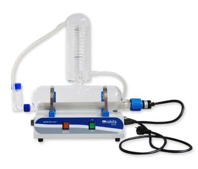 Destilador de agua para laboratorio